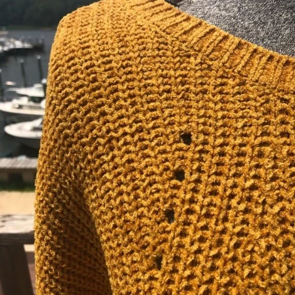 XL & XXL GOLD / YELLOW SOFT KNIT CREW NECK KNIT SWEATER!  NWT - Picture 4 of 10
